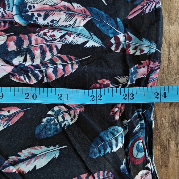 EUC Sheer feather blouse - Picture 5 of 8